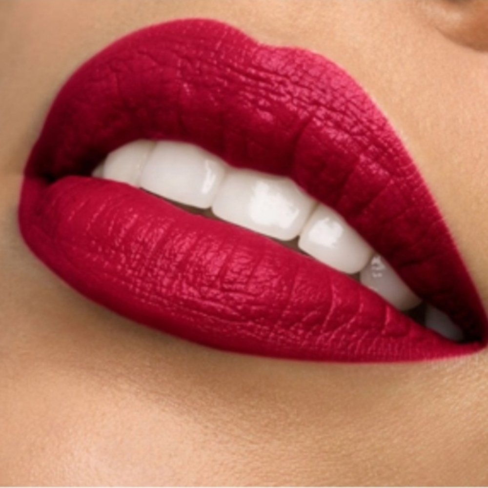 Christian Louboutin Lipstick- Rouge Loubiutin 001 ($105 MSRP) - Picture 3 of 8